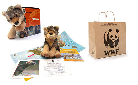 Adopta un lobo y juntos ayudamos a cambiar el mundo